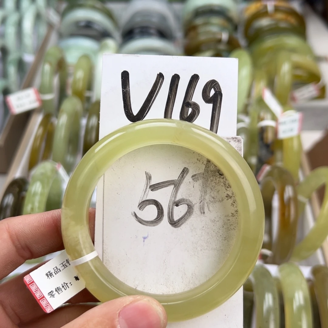 岫玉手镯未镶嵌天然岫玉微瑕