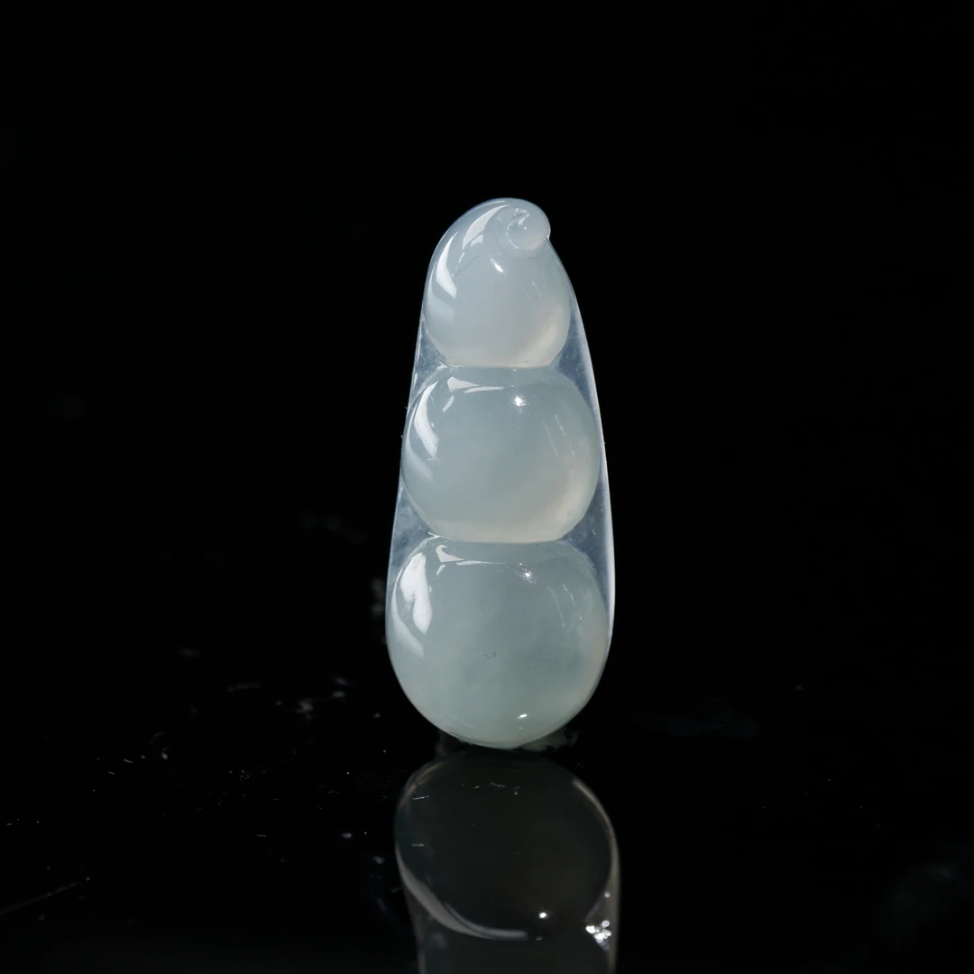 7天然缅甸翡翠A货冰豆子/500530/上海嘉禾拍卖