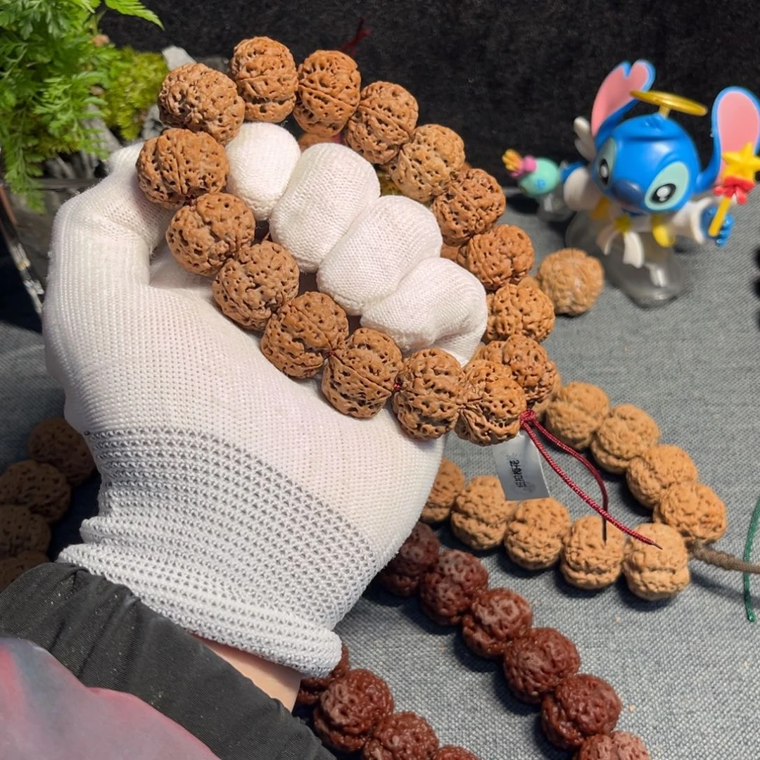 废***片金刚菩提手串纽扣梅花