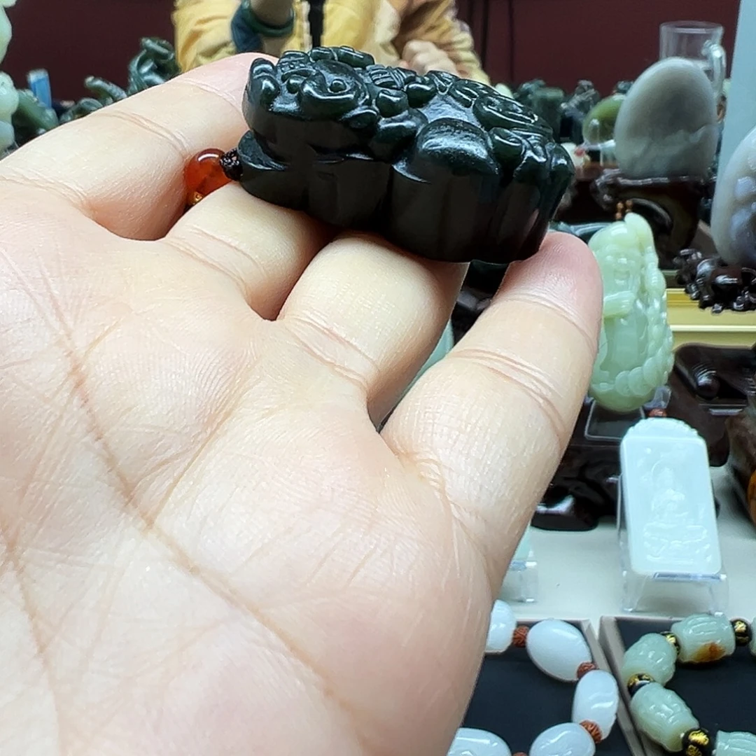 和田玉（糖玉）未镶嵌挂件
