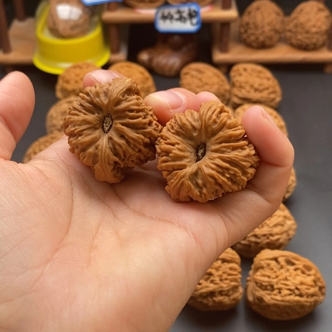 何***扇吊坠文玩核桃凹底高炮