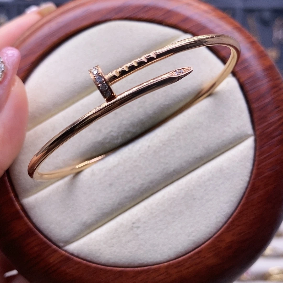 钻石手镯18K金镶嵌…k玫钉子手镯窄版