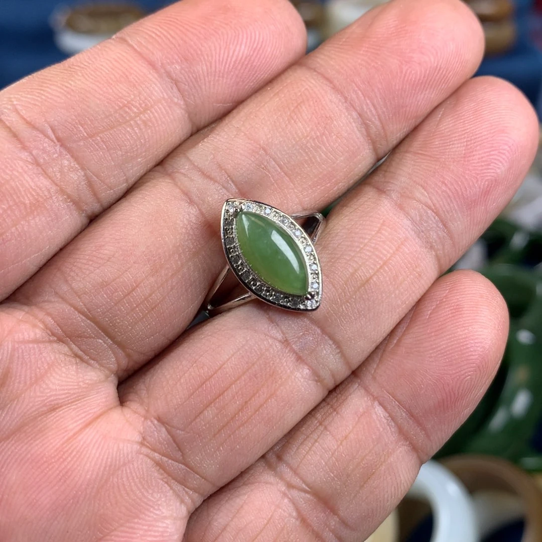 和田玉未镶嵌戒指