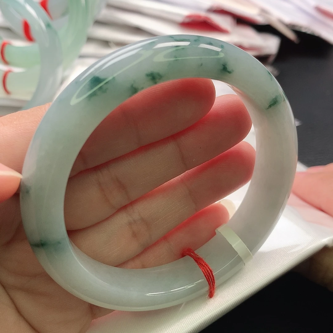 翡翠未镶嵌手镯缅甸56.57