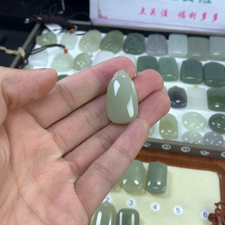 和田玉颈饰未镶嵌扬****1