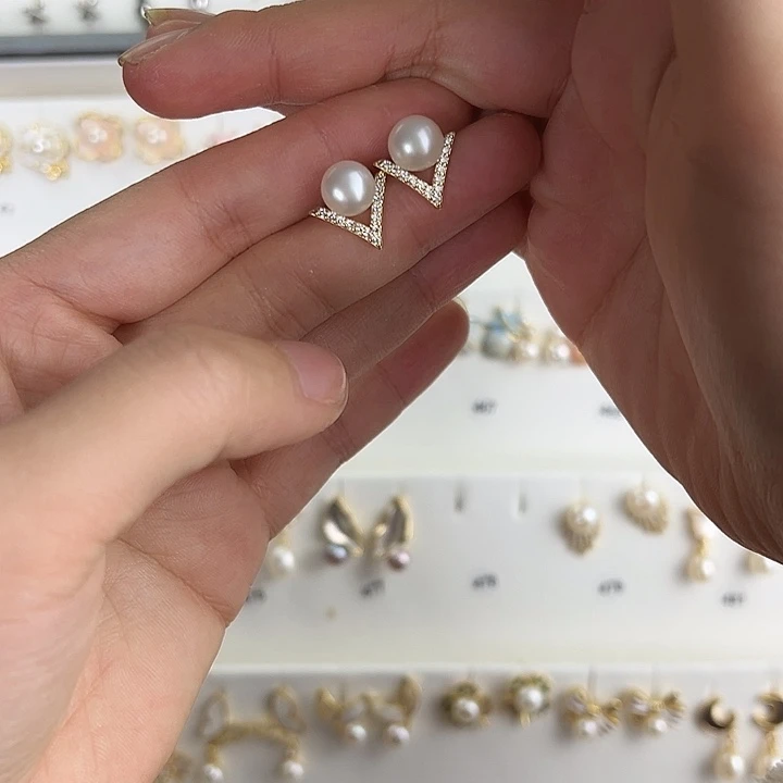 银S925镶嵌淡水珍珠耳饰