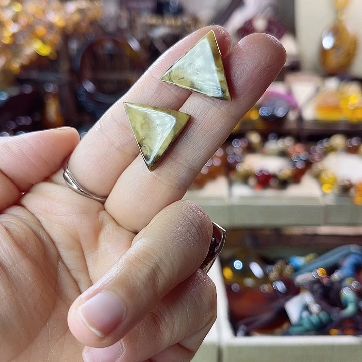 琥珀未镶嵌颈饰天然缅甸琥珀