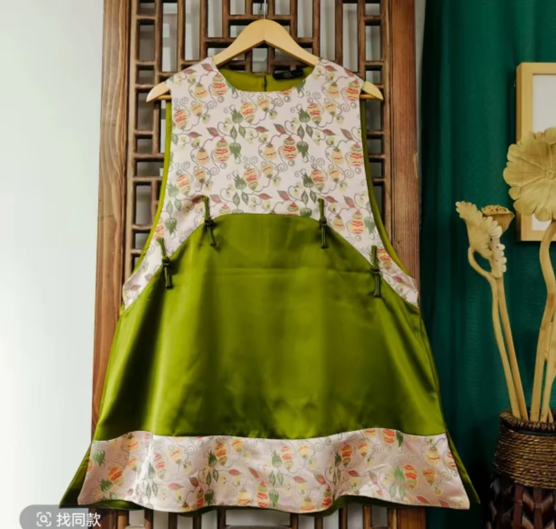 （LS682）凤徕兮私人定制杏底葫芦暗纹拼绿色光板盘扣设计款马甲