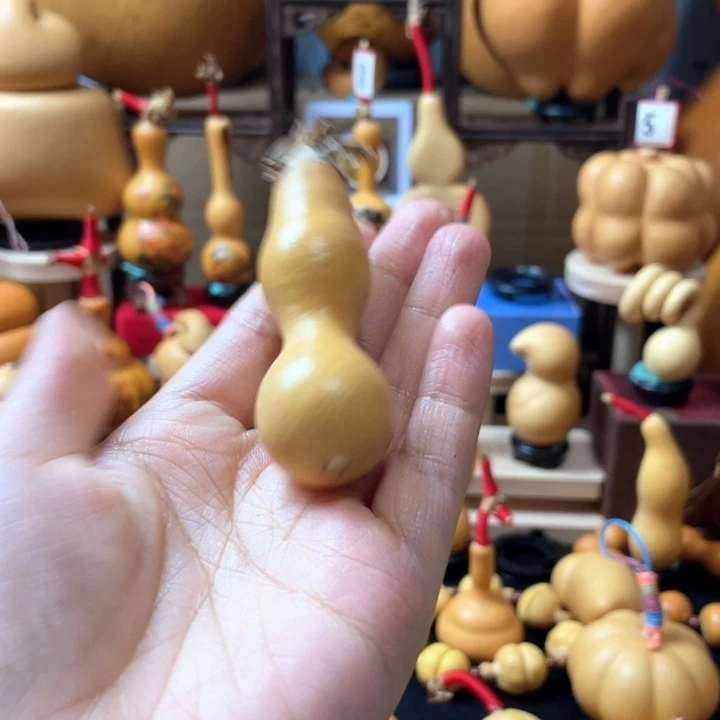 m***张还给他买了好多个好价钱