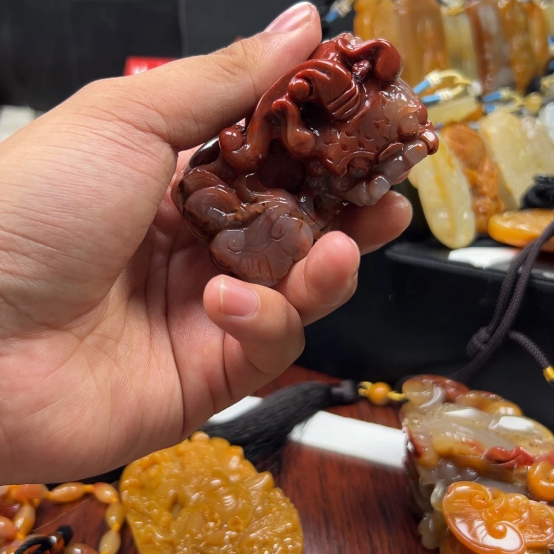 石英质玉（黄龙玉）未镶嵌多样性发货，发其一