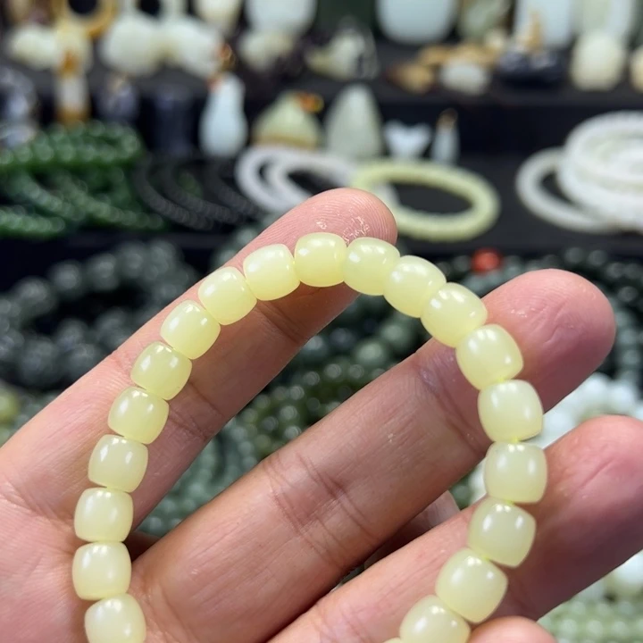 和田玉未镶嵌项链