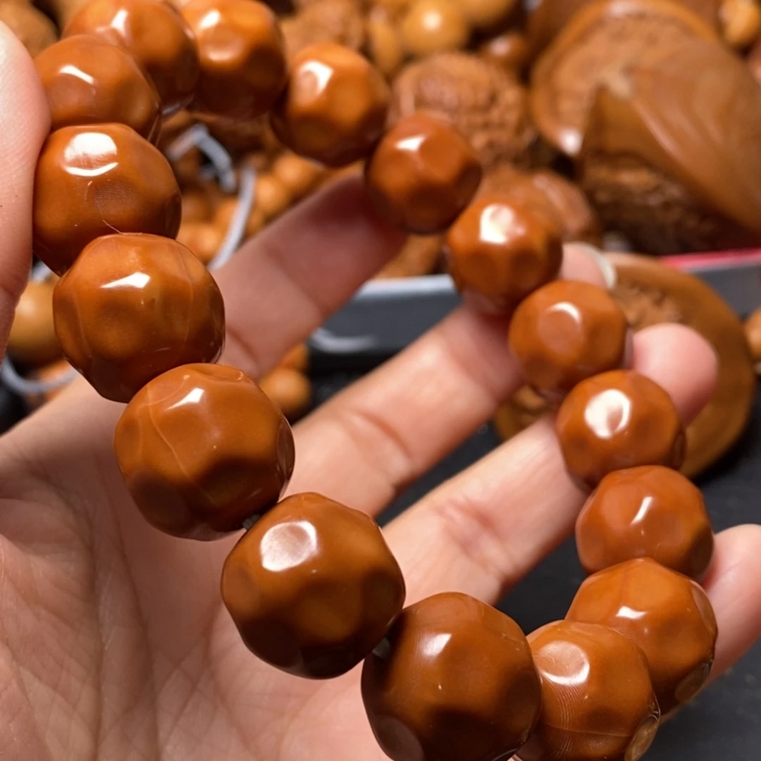 吊坠猴头核桃猴头