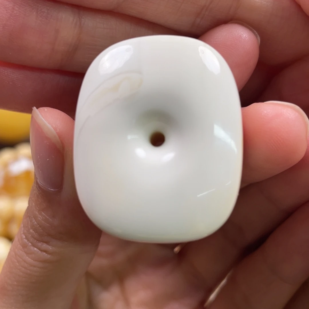 裸石蜜蜡未镶嵌琥珀蜜蜡