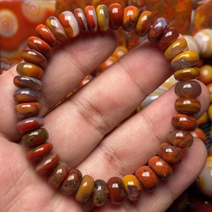 玛瑙/玉髓手串未镶嵌余****i