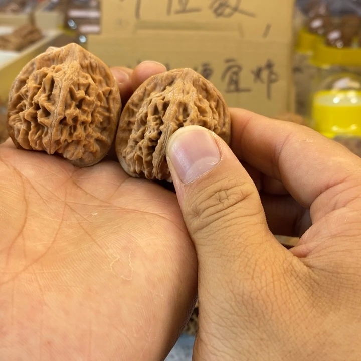 猴头核桃吊坠谷**宁