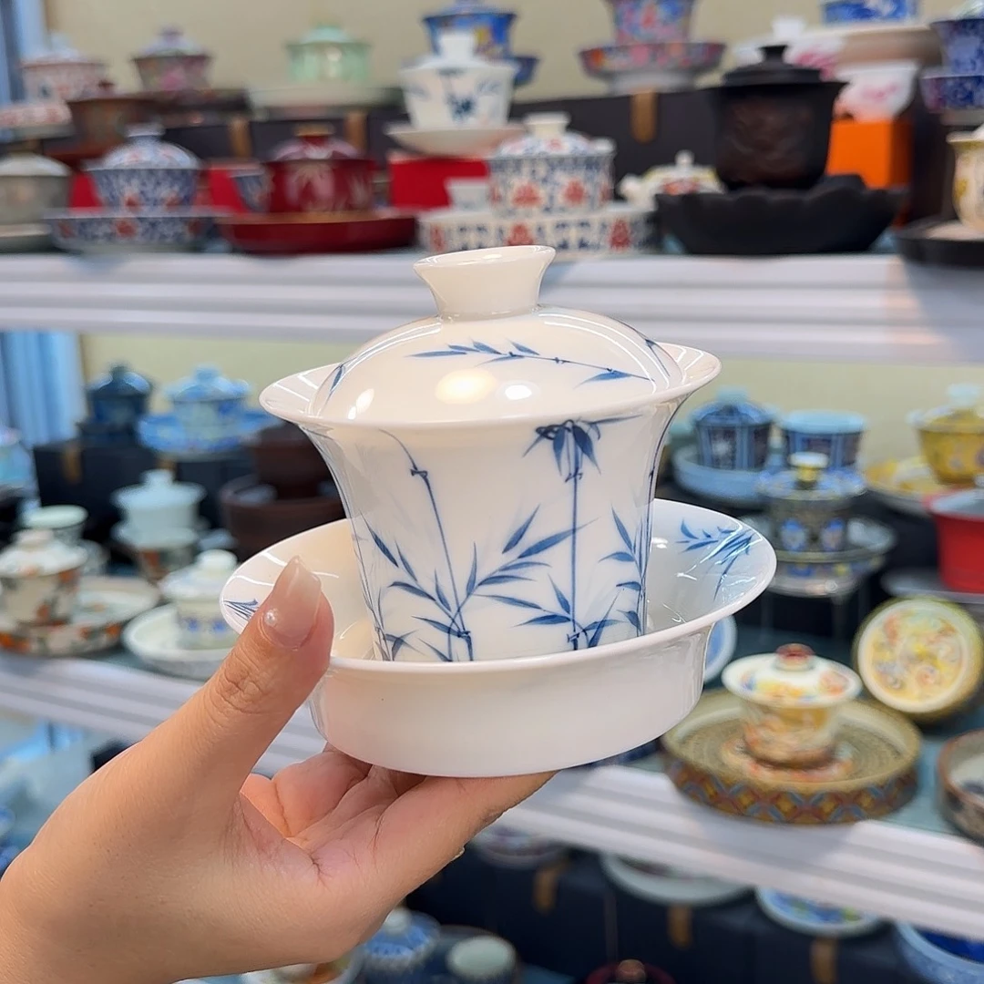 我们都在努力着改变着