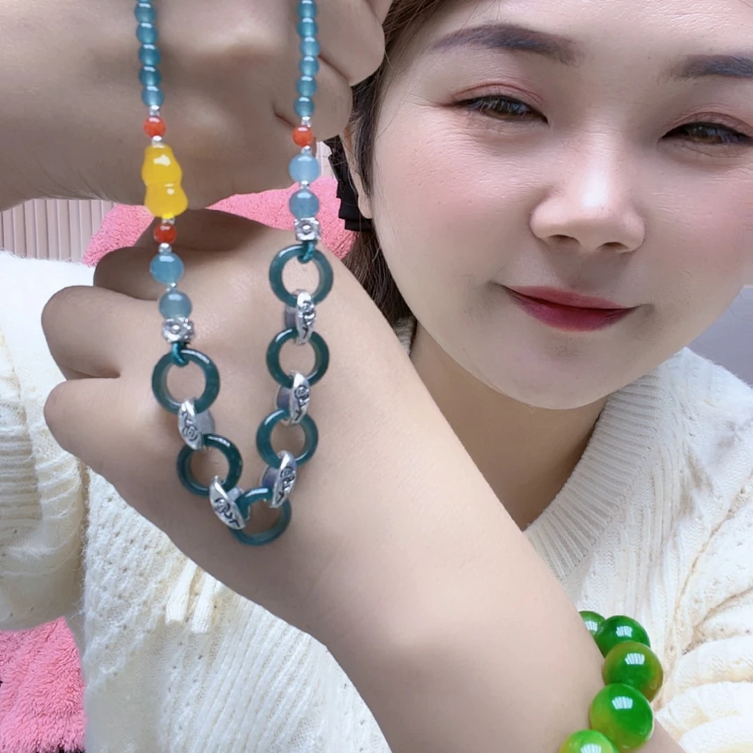 翡翠未镶嵌颈饰项链