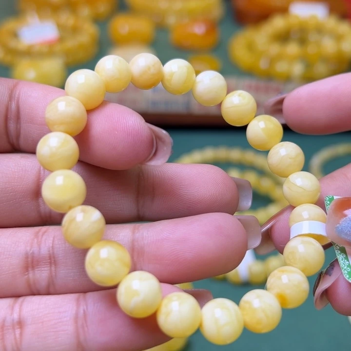 蜜蜡未镶嵌珠宝奇石