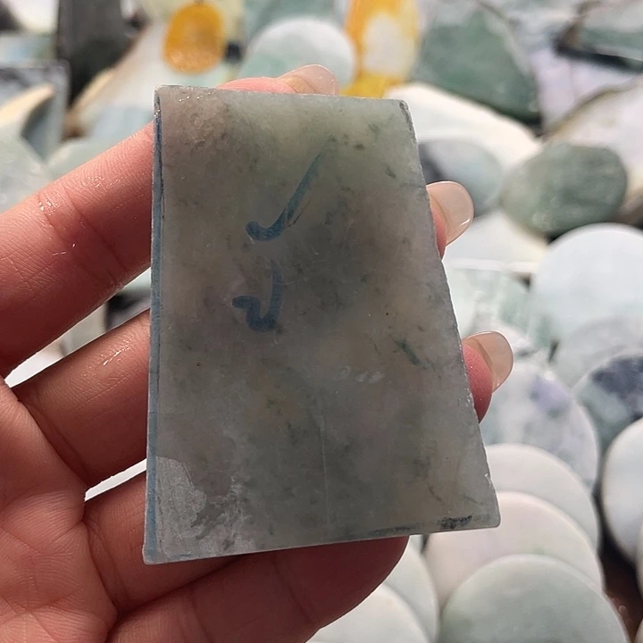 颈饰未镶嵌翡翠1