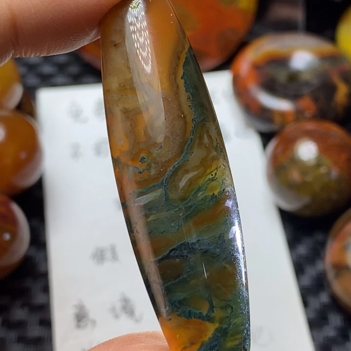 玛瑙/玉髓颈饰足铂镶嵌