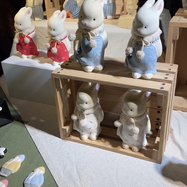 摆件瓷好看的陶瓷兔子