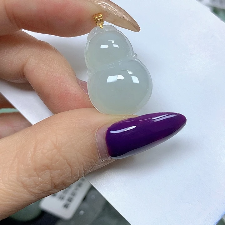 翡翠18K金镶嵌颈饰挂件