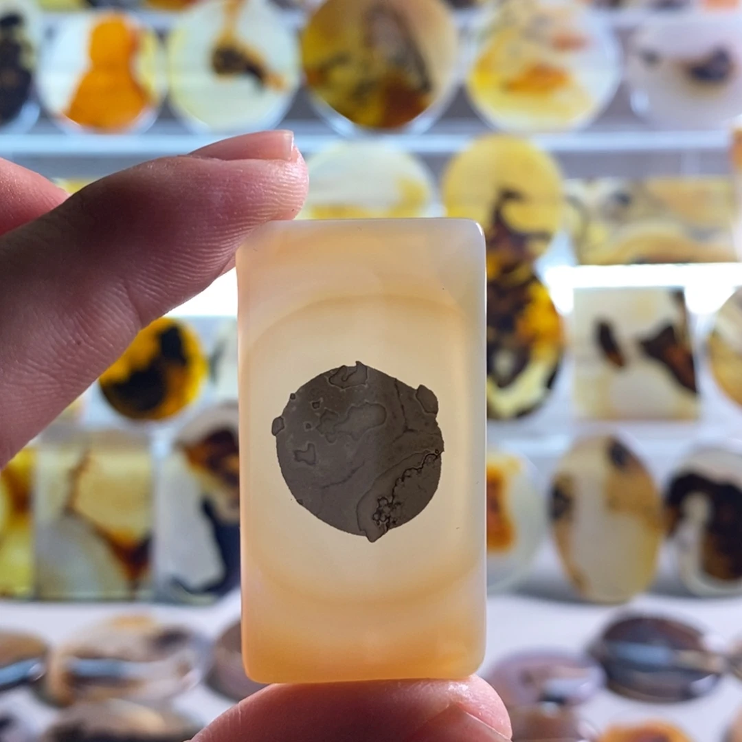 玛瑙/玉髓合金颈饰