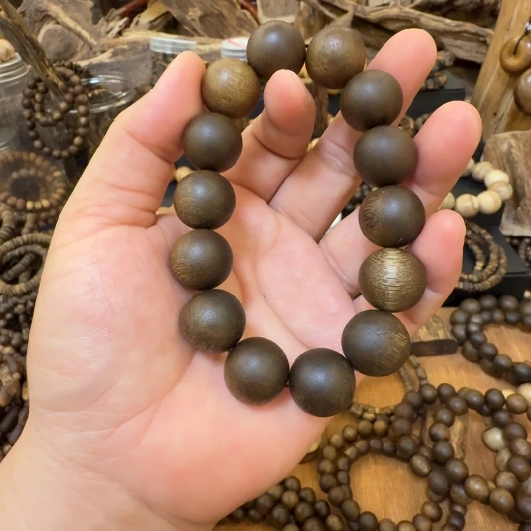 沉香碎屑沉香海南绿棋楠1.6大25克➕碎屑多样性
