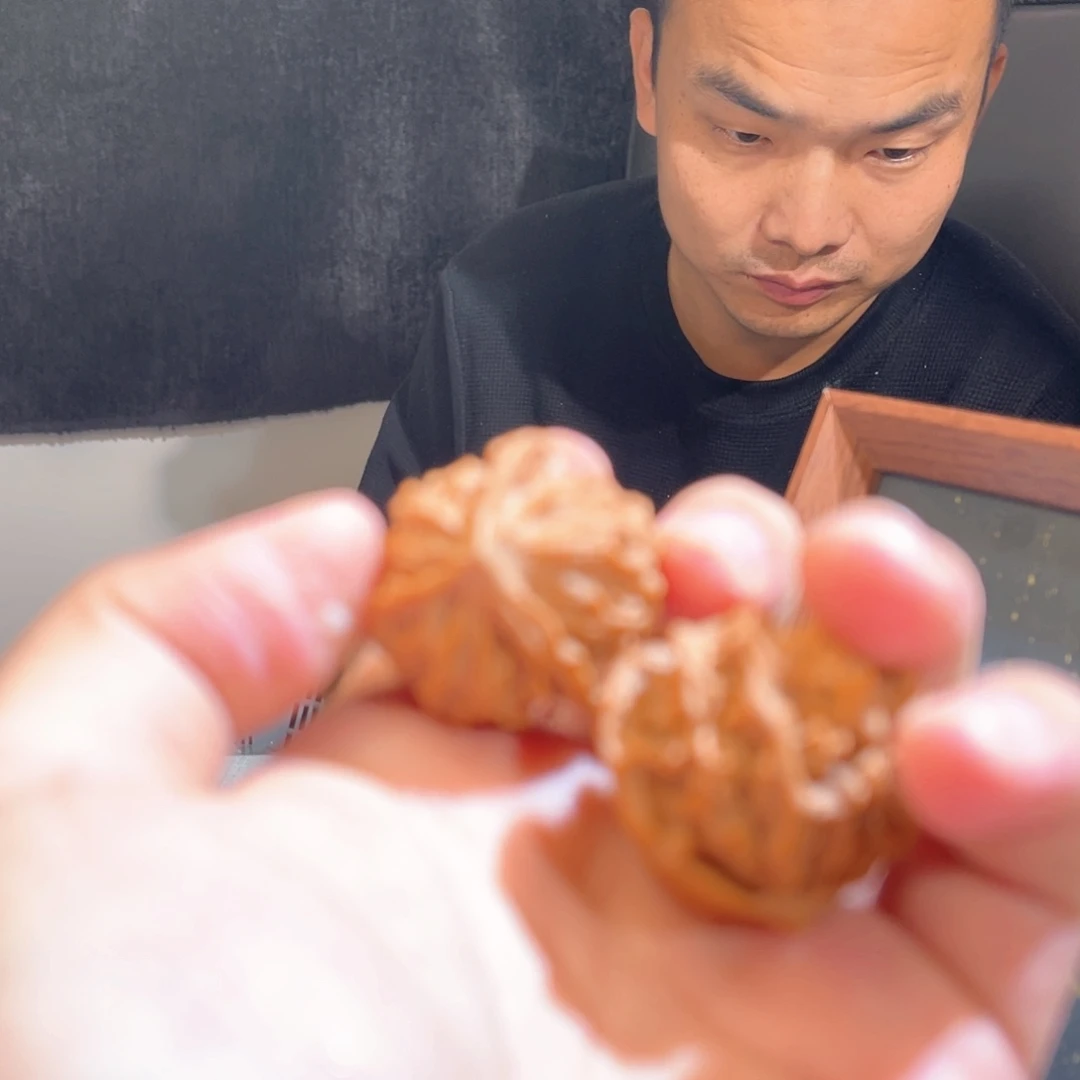 大叶紫檀（黑酸枝木类）