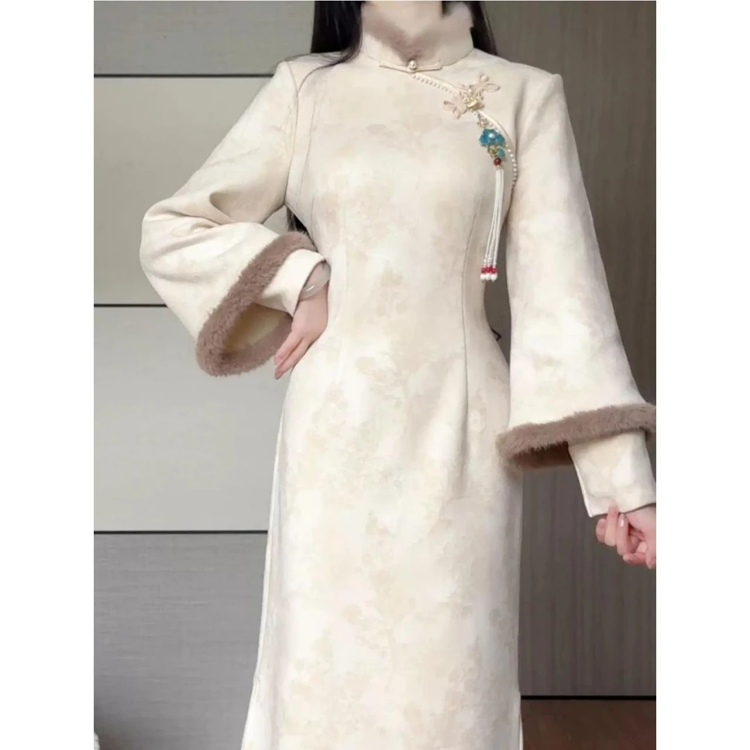 【花芷】青衣麂皮绒倒大袖毛绒领新中式旗袍2024年冬新款年轻款保暖