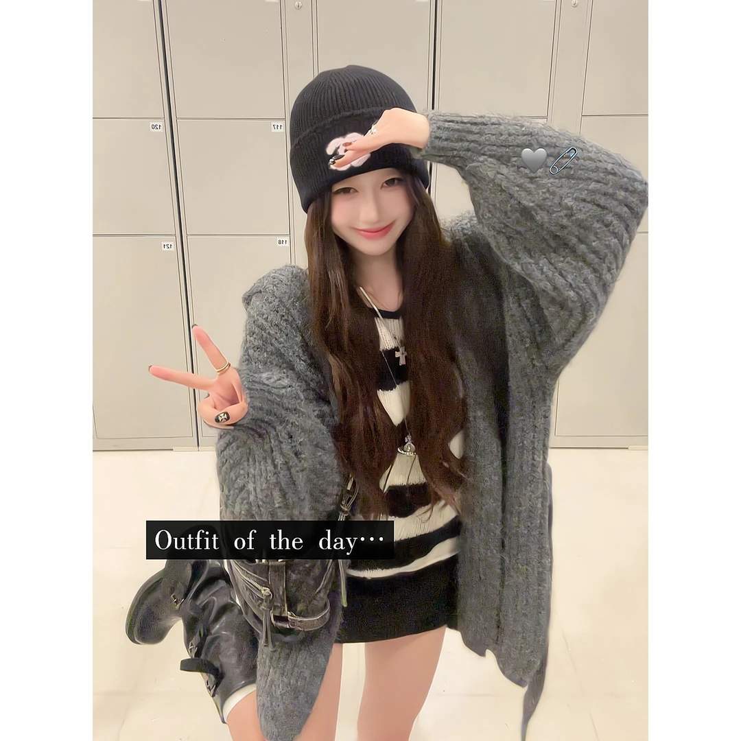 秋冬新款韩系穿搭复古灰色立领针织开衫宽松上衣包臀裙半身裙短裙