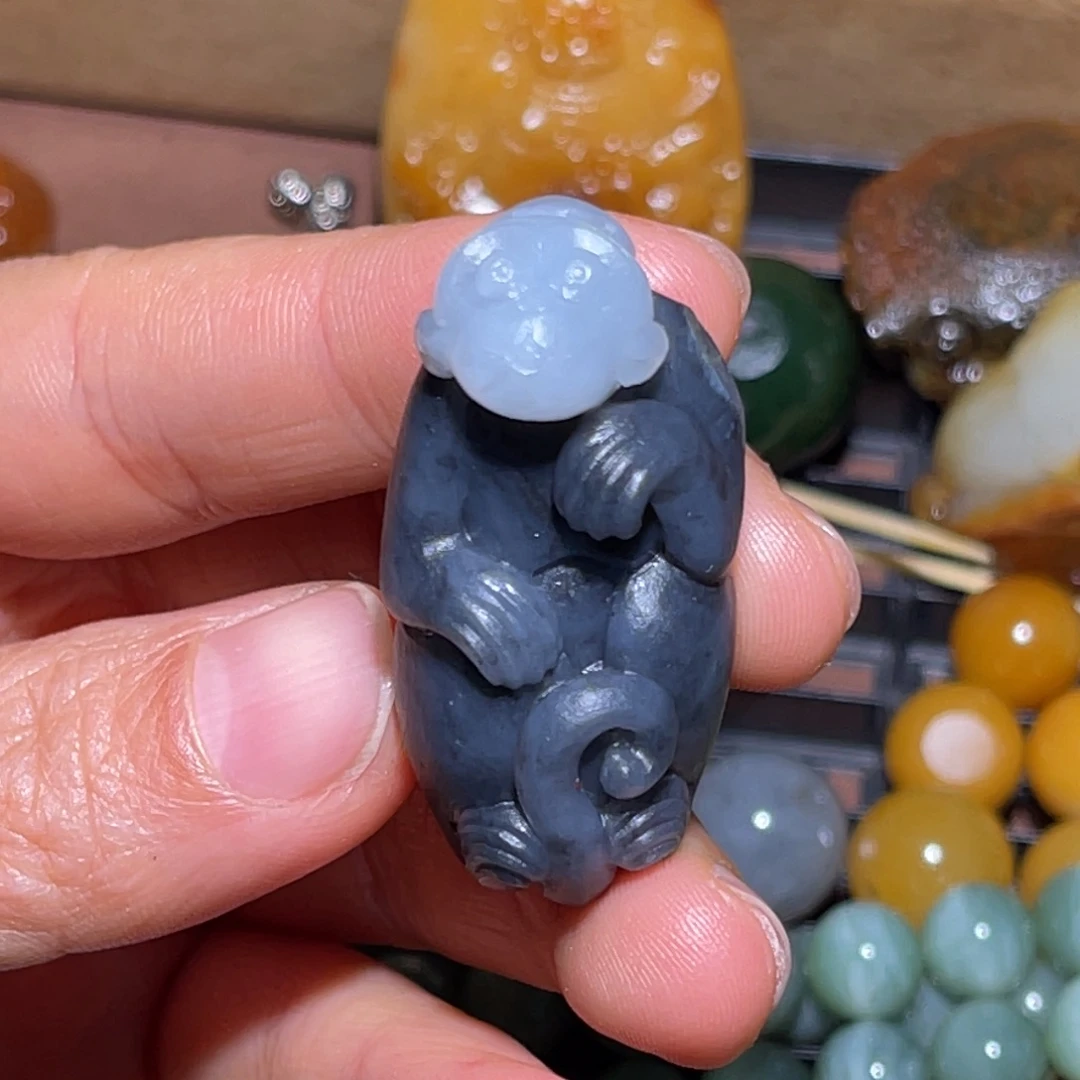 和田玉未镶嵌车挂