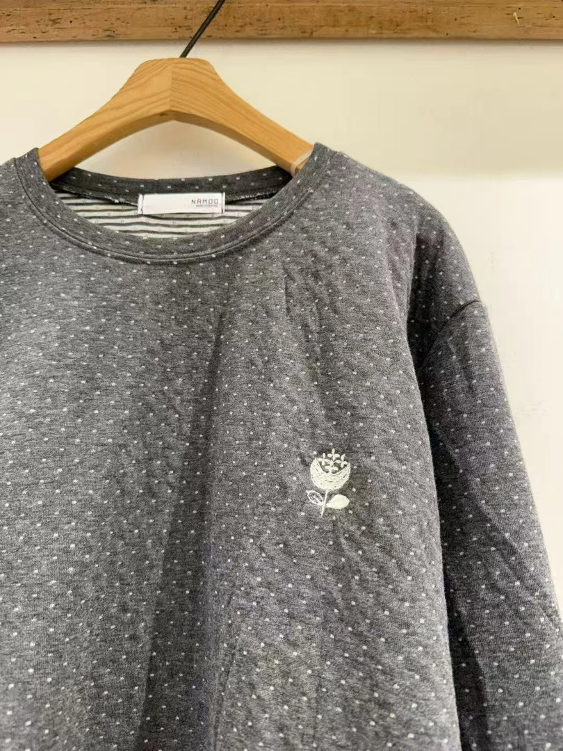 韩国正品/不支持退换/彩虹裤/彩点刺绣花朵长袖/11118