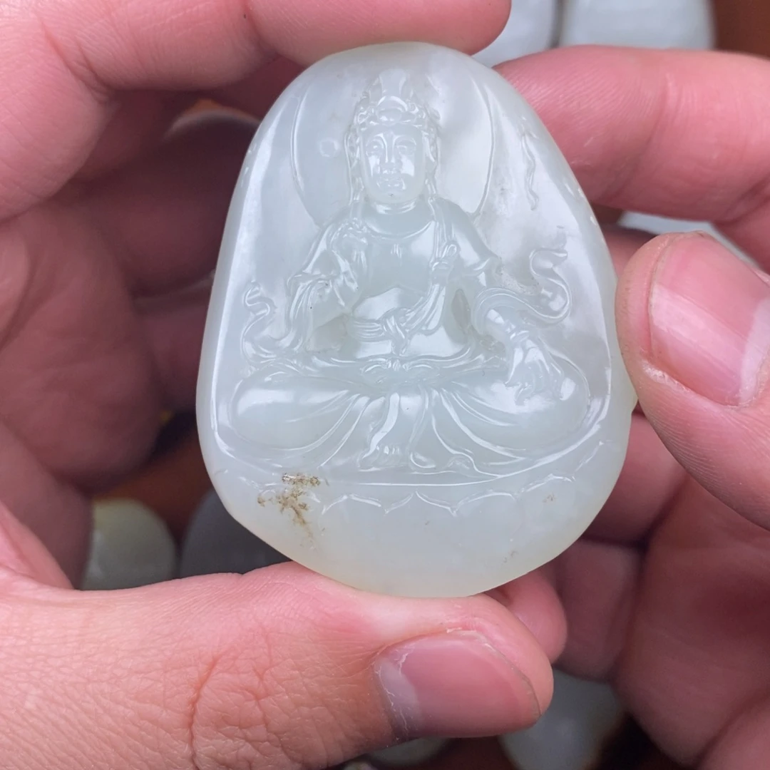 和田玉颈饰未镶嵌