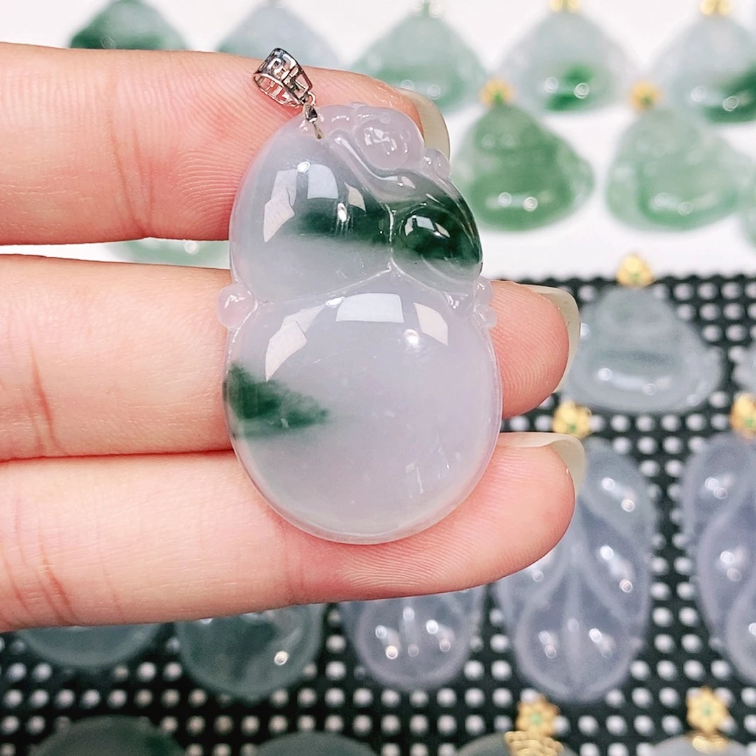颈饰18K金镶嵌翡翠