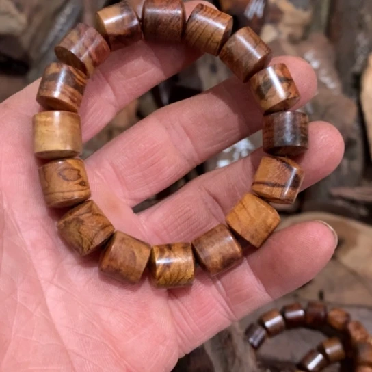 黄花梨/降香黄檀1.2桶珠越南黄花梨多样发一