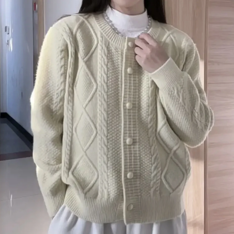 小奶糖～2025春新款女装毛衣针织衫小众香风外套宽松开衫上衣