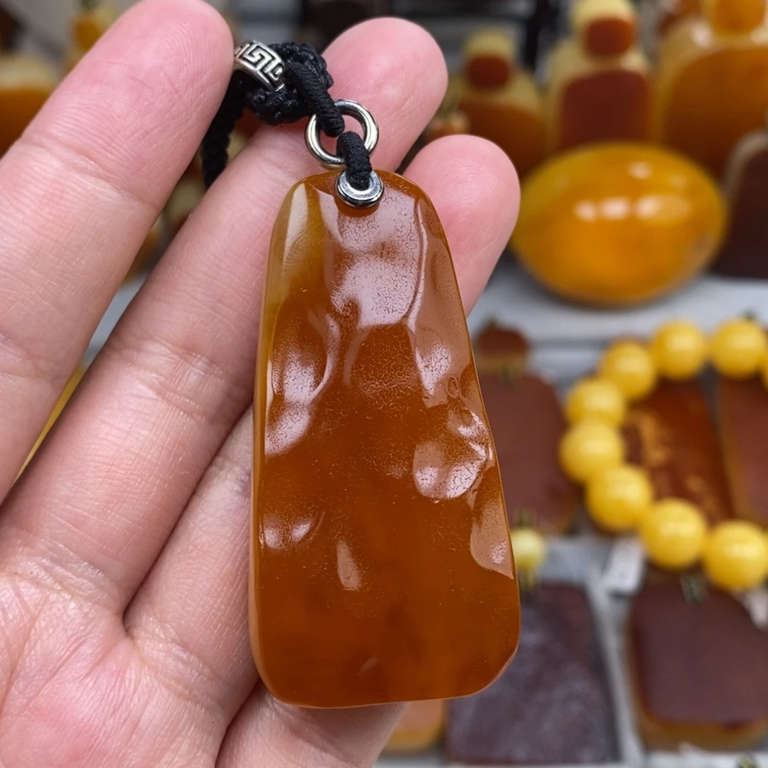 琥珀未镶嵌珠宝奇石