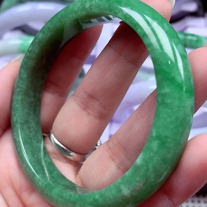 未镶嵌手镯翡翠翡翠