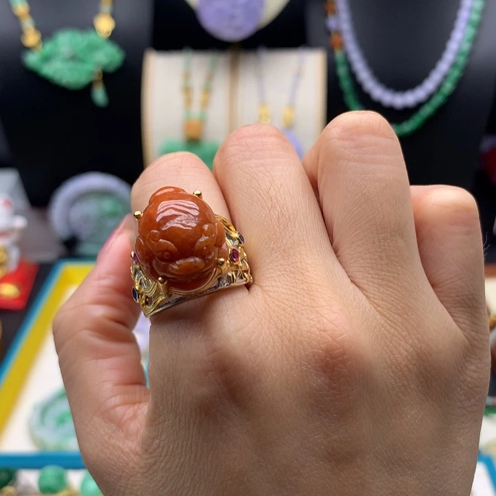 翡翠未镶嵌戒指红翡貔貅戒指