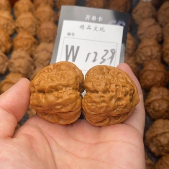 吊坠桃核我是第一百36