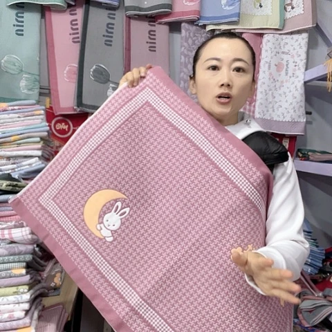 棉特价酒红色千鸟格