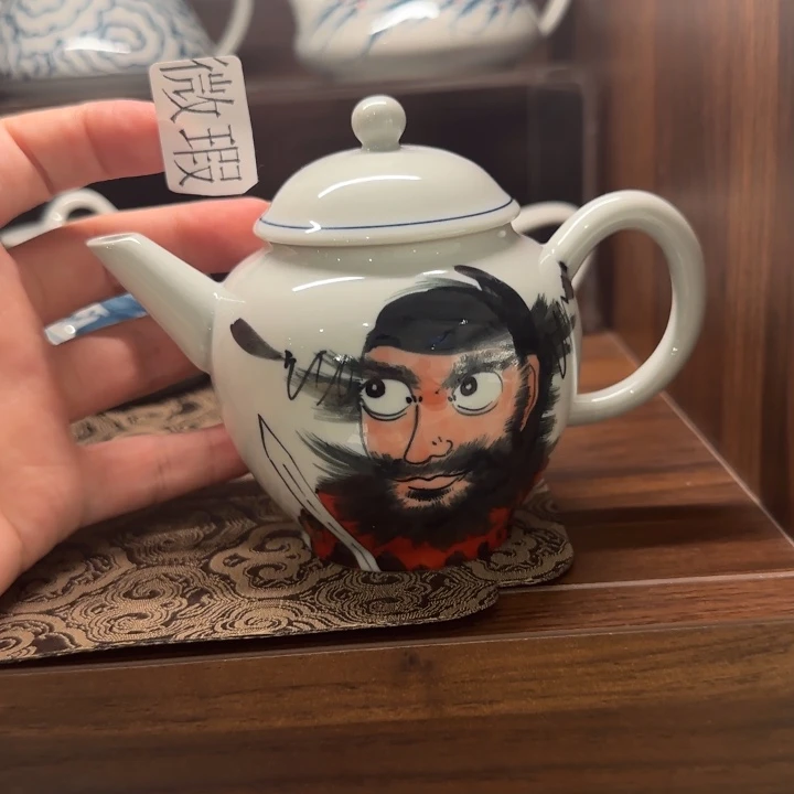 釉下手绘茶具微瑕