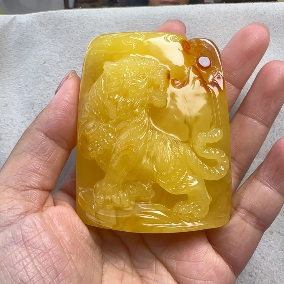 飞***舞蜜蜡未镶嵌珠宝奇石