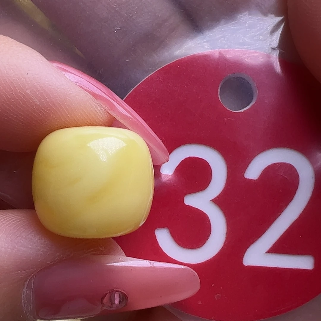 蜜蜡未镶嵌珠宝奇石微瑕13.2mm老型