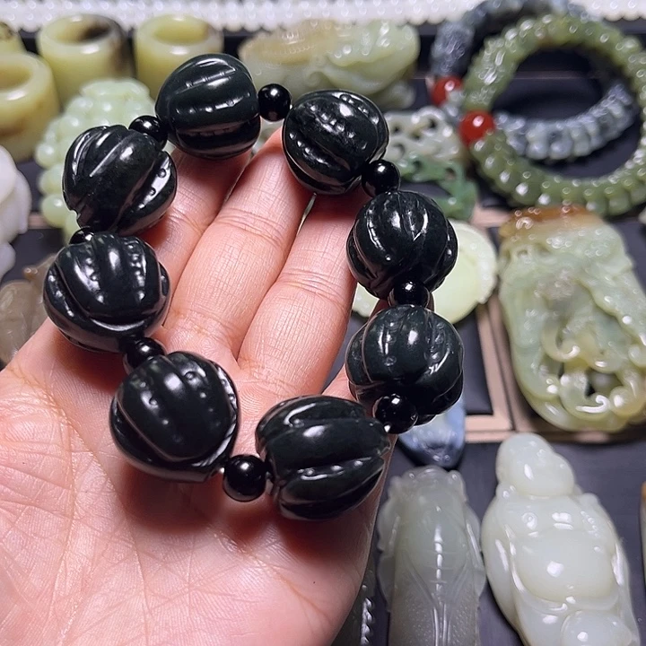 未镶嵌和田玉挂件