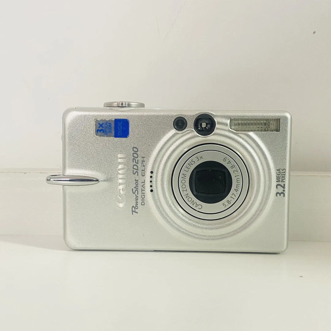 95新 Canon/佳能 SD200（IXUS30）320万像素3倍光变 No退换配件齐全