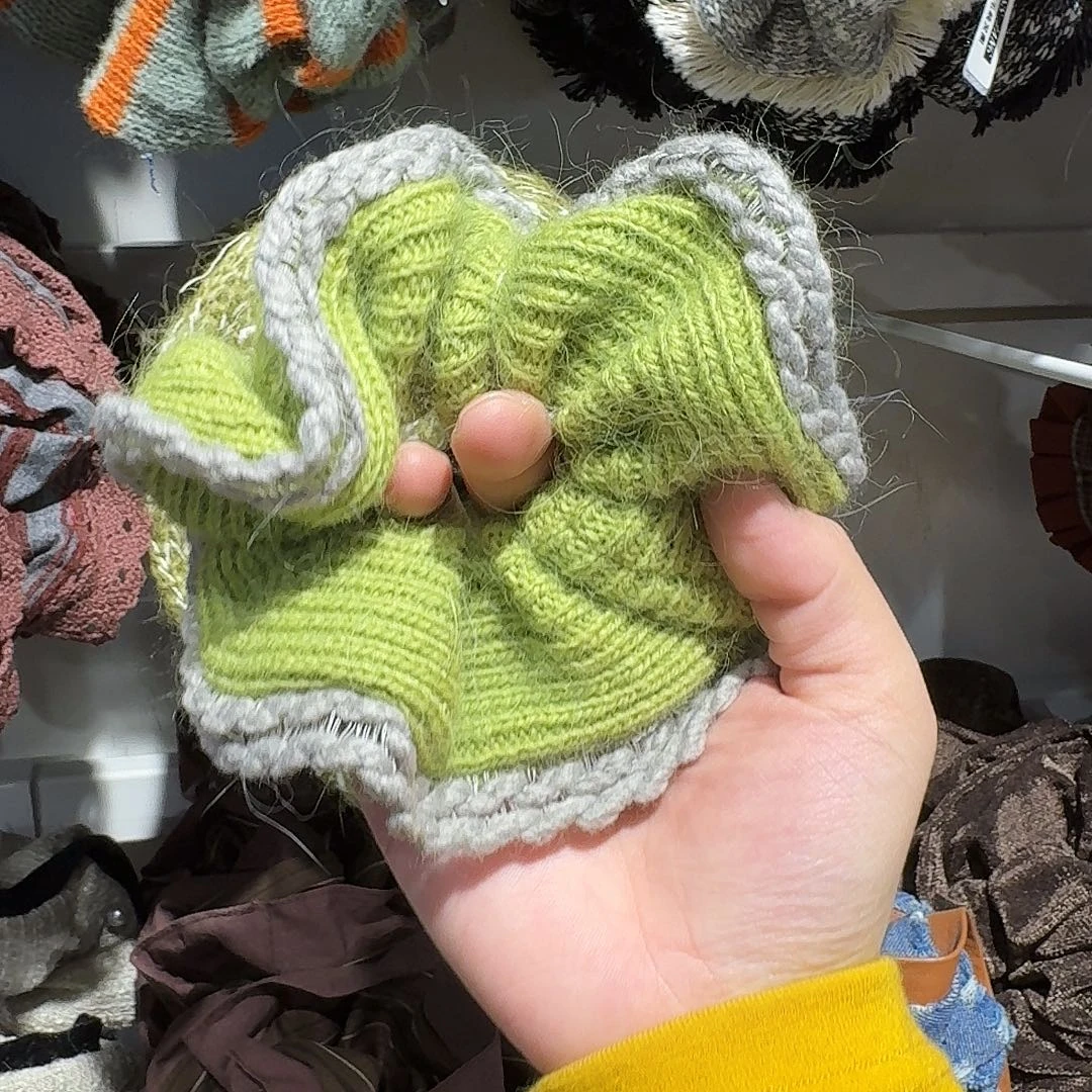 非金属绿色灰毛线