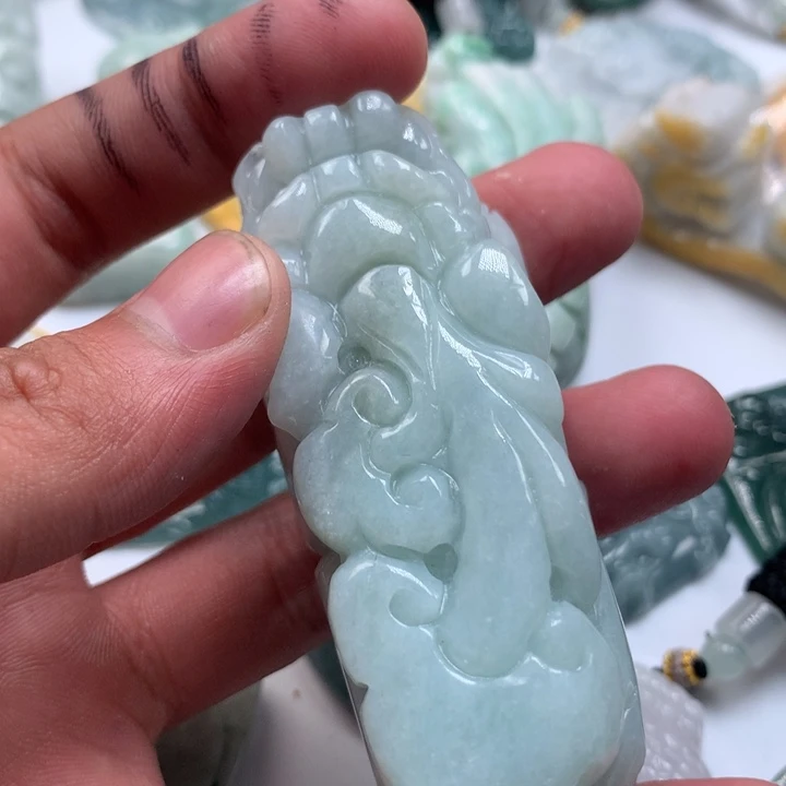 翡翠未镶嵌颈饰保真天然a货翡翠