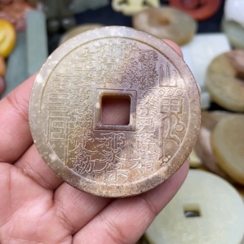 和田玉颈饰未镶嵌54